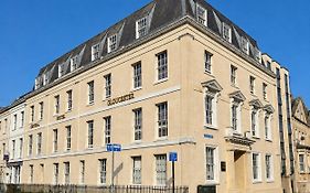 Central Hotel Gloucester by RoomsBooked